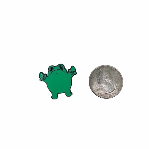 ☀️Enamel Pin Punk Frog Giving The Finger Broch GreenAnimal alloy Badge New Oz☀️ - Picture 6 of 6